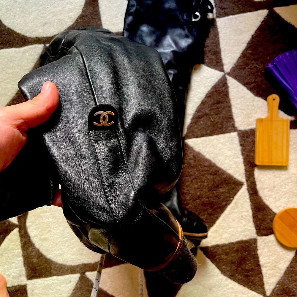 Size 38 Real fur lined CHANEL boots, remember Chanel is made small.